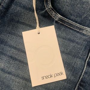 Sneak peek jeans. Minimal distressing.